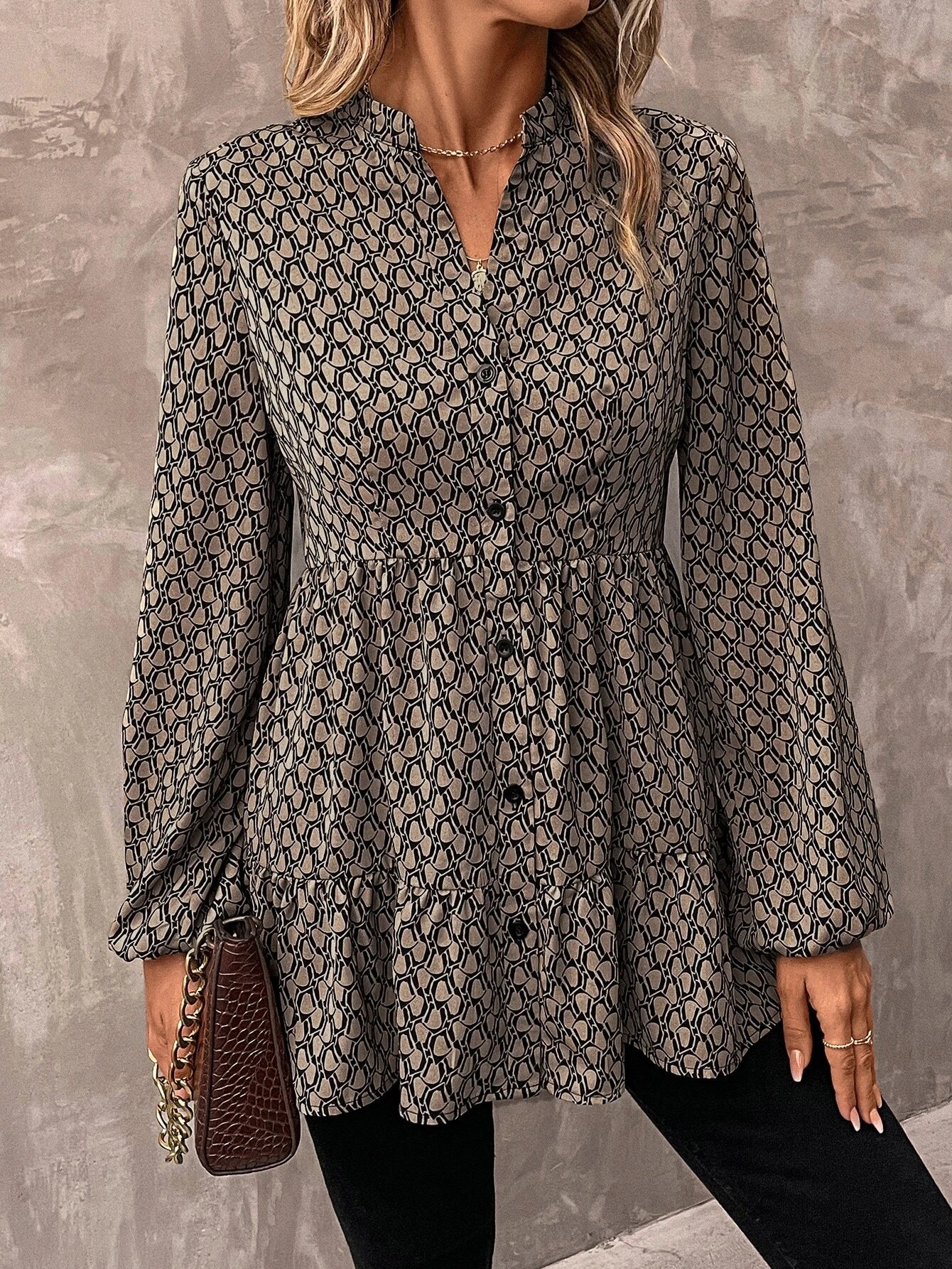 Allover Print Lantern Sleeve Ruffle Hem Shirt