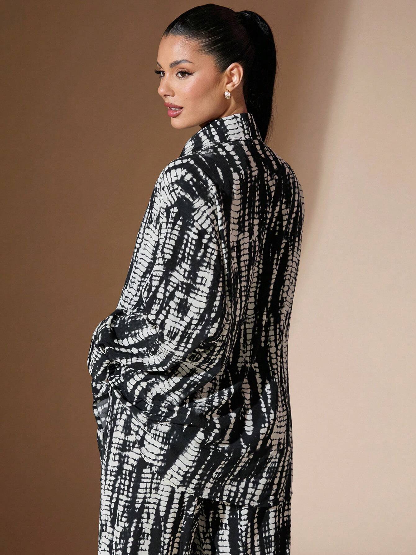 Black & White Tie-Dye Print Oversized Casual
