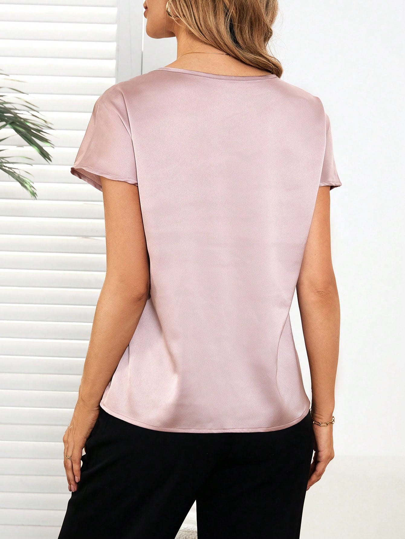Solid Short Sleeve Elegant Blouse